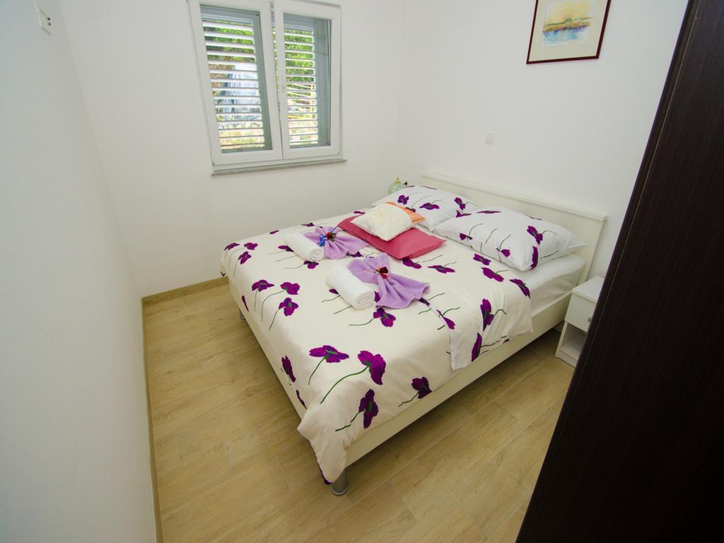 Apartments Vesela Janjina Luaran gambar